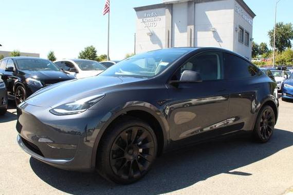 TESLA MODEL Y 2024 7SAYGDED5RF008274 image TESLA MODEL Y 2024 7SAYGDED5RF008274 image